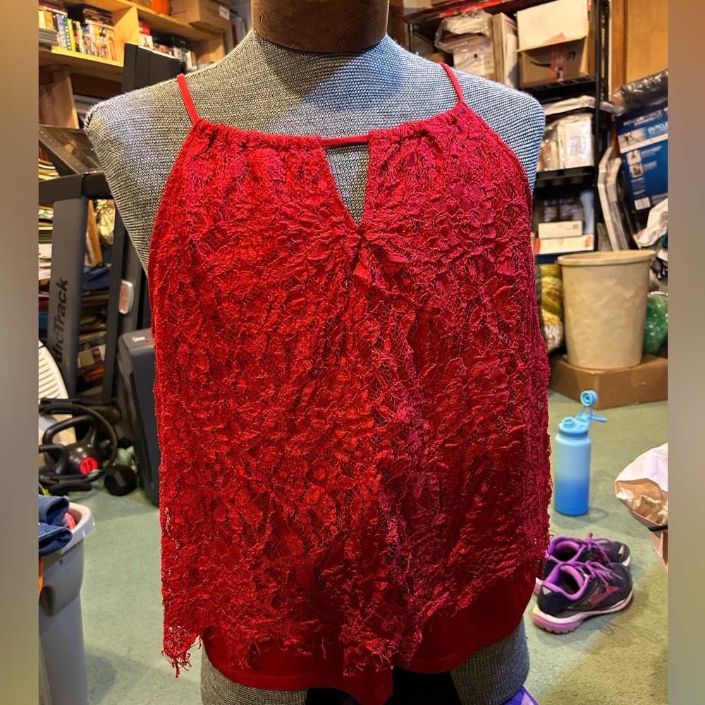No sleeved red lace top